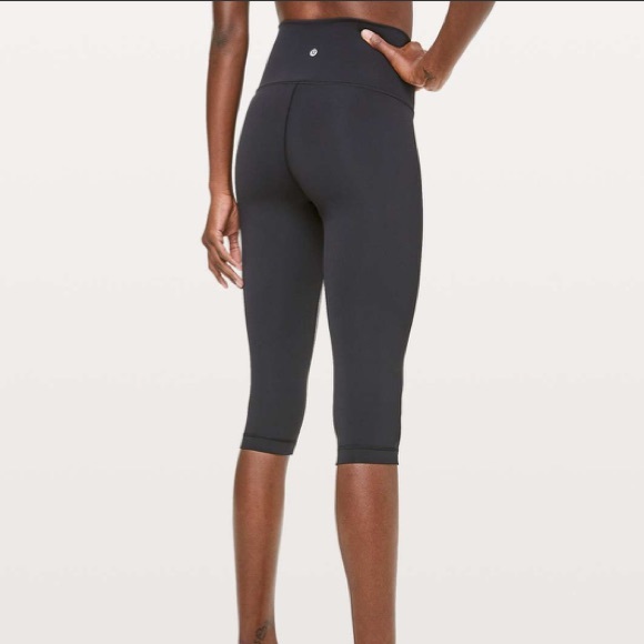 Lululemon Wunder Under Crop High-Rise *Curve 17" - Picture 2 of 8